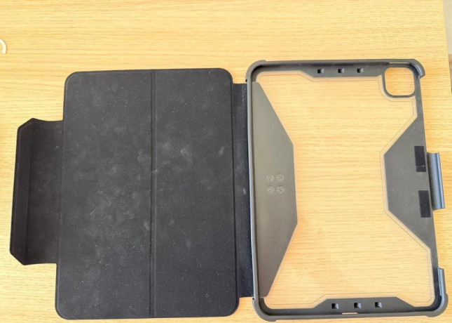 uag-puzdro-plyo-pre-ipad-pro-11-m4-2024-big-4