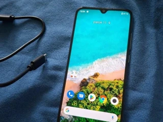 xiaomi-a3-duos-biely-v-peknom-stave-plne-funkcny-pridam-nepo
