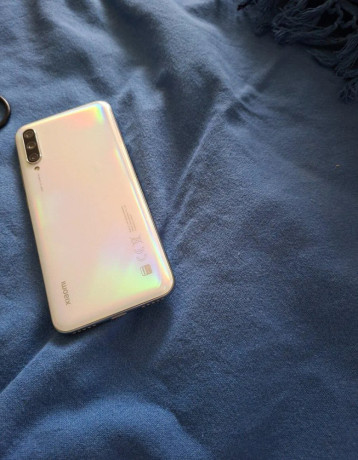 xiaomi-a3-duos-biely-v-peknom-stave-plne-funkcny-pridam-nepo-big-1
