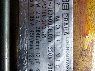 mez-mohelnice-elektromotor-do-pracky-220v
