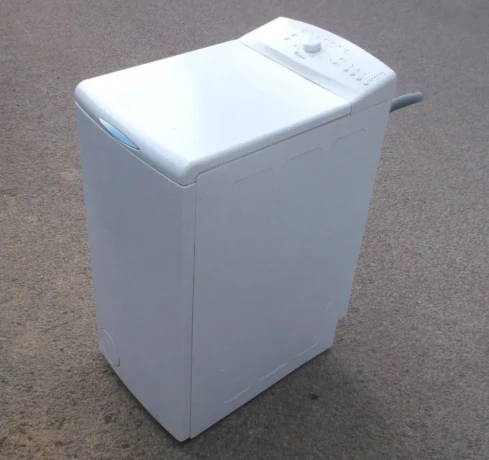 predam-plnefunkcna-automaticka-pracka-whirlpool-na-5-kg-big-1