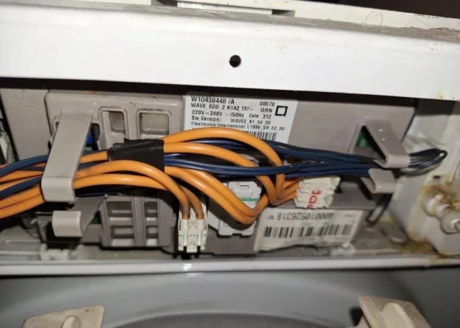 rozpredam-pracku-whirlpool-aws-63213-na-nd-big-4