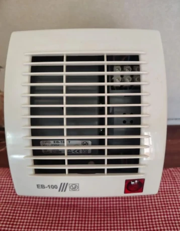 kupelnovy-radialny-ventilator-eb-100-t-big-0
