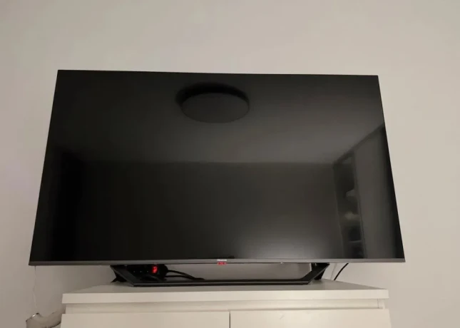 televizor-hisense-55a7gq-big-1