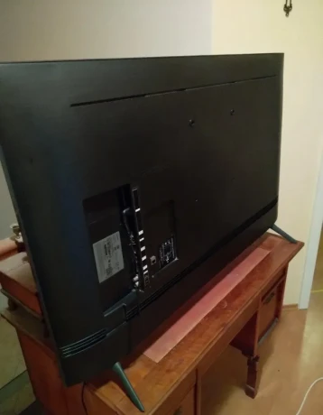 samsung-ue50au7172-big-2