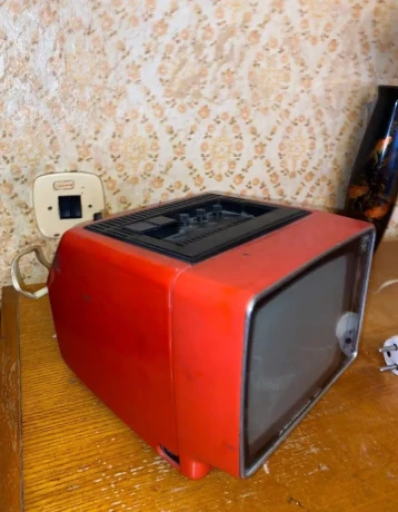 retro-televizor-big-2