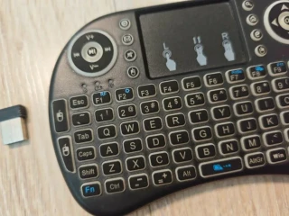 bluetooth-klavesnica-ku-tv-alebo-tv-android-boxu