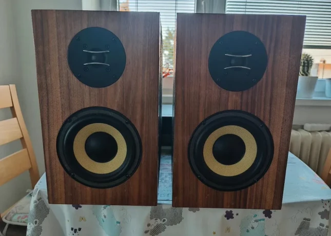 predam-regalove-reprosustavy-dexon-big-1