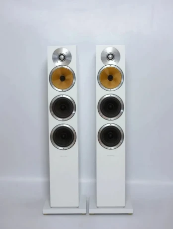 bowers-and-wilkins-cm8-big-0