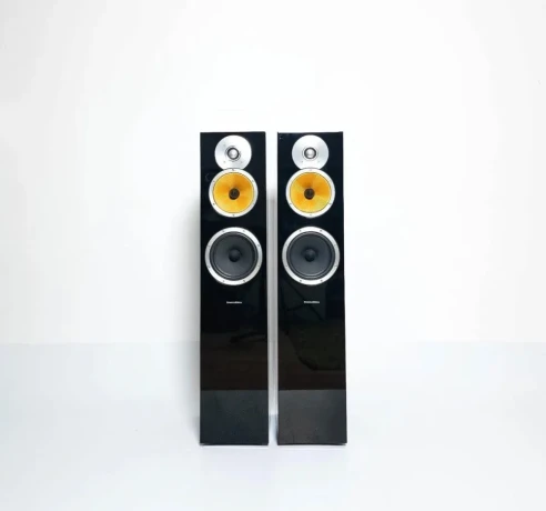 bowers-and-wilkins-cm7-big-0