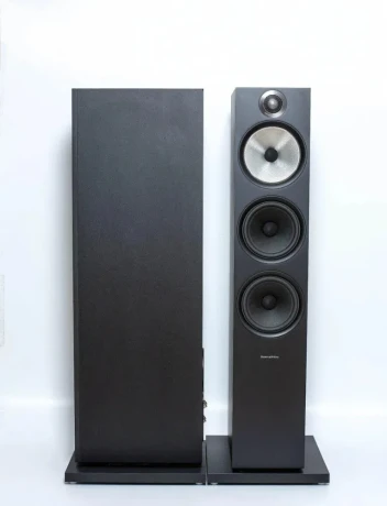 bowers-and-wilkins-603-big-1