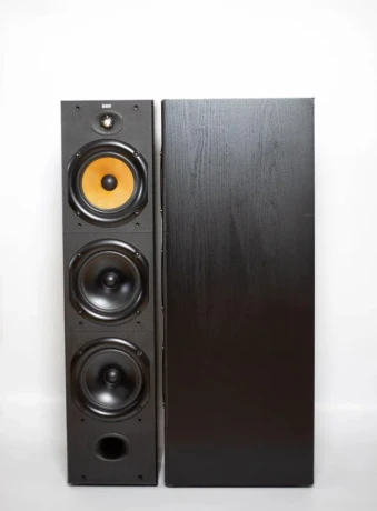 bowers-and-wilkins-dm604-s1-big-1
