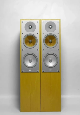 bowers-wilkins-cm-4-big-0