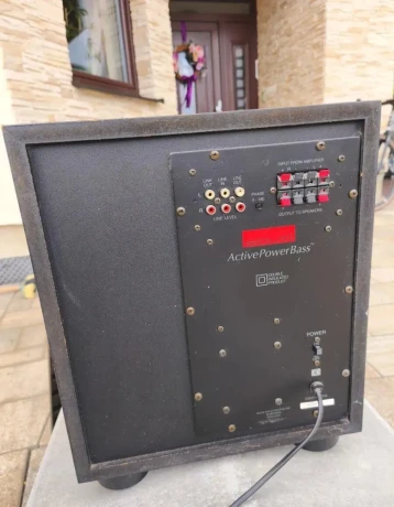 solid-active-power-bass-aktivny-subwoofer-bw-big-1