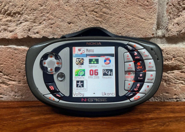nokia-n-gage-qd-rocnik-2004-plnefunkcny-legendarny-mobil-big-3