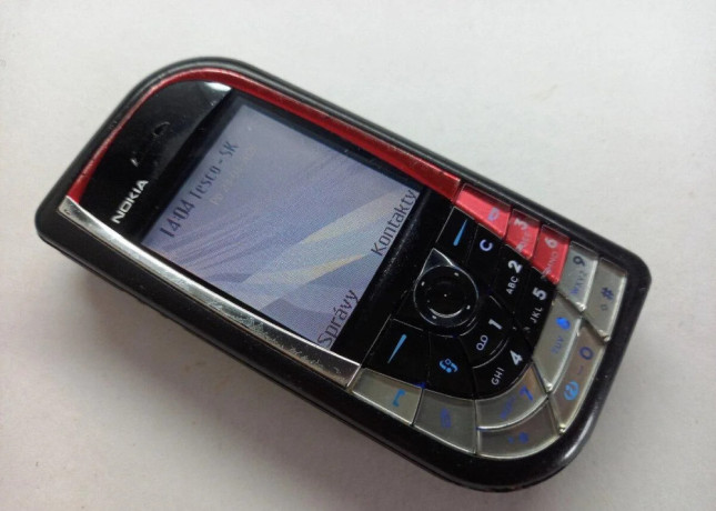 nokia-7610-symbian-series-60-made-in-finland-big-1