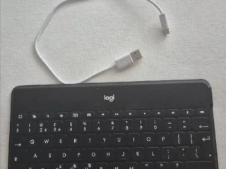 klavesnica-logitech-keys-to-go