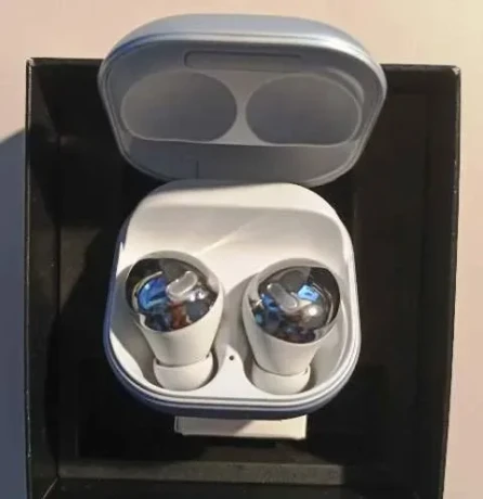 sluchatka-samsung-galaxy-buds-pro-big-1