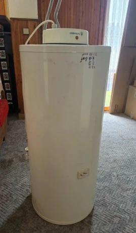 predam-elektricky-bojler-na-220v-big-0