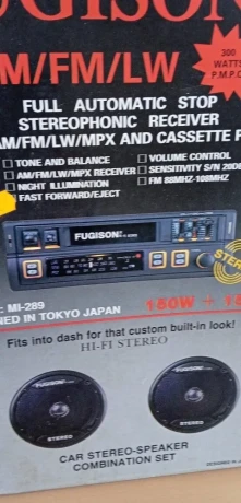 auto-radio-s-kazetovym-prehravacom-big-0
