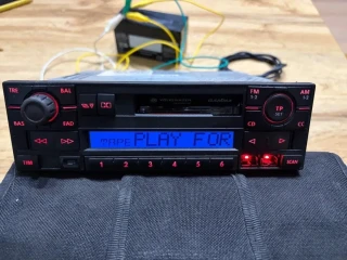 vw-gamma-v-s-aux-vstupom