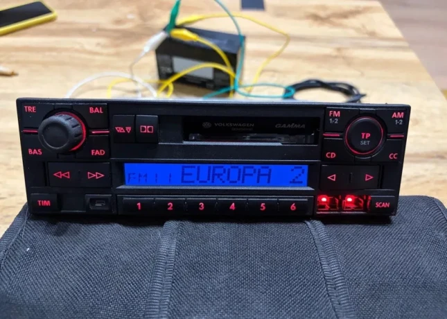 vw-gamma-v-s-aux-vstupom-big-1
