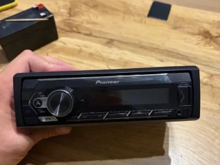 pioneer-mvh-s420bt-bluetoothusbaux