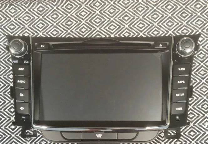 hyundai-i30-2006-2011-2017-dotykova-android-navigacia-big-3