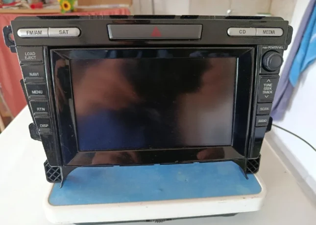 autoradio-mazda-cx-7-big-0