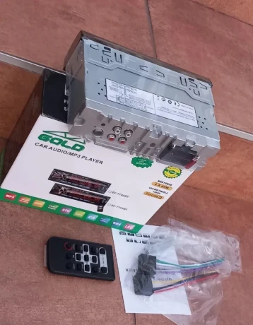 auto-radio-big-2