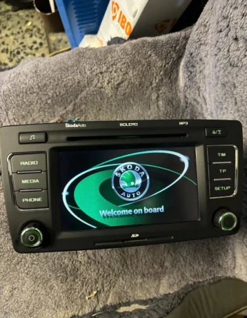 radio-bolero-radio-columbus-rns510-radio-passat-mfd2-big-0