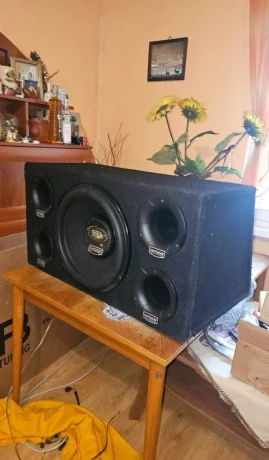 predam-komplet-hudbu-do-auta-big-0