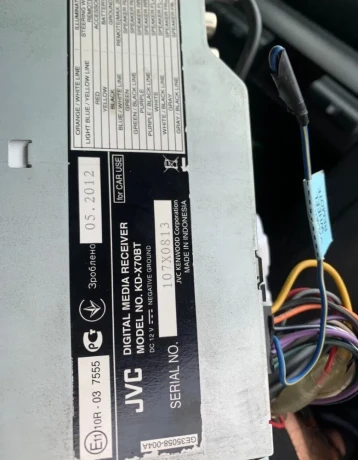 jvs-kd-x70bt-big-1