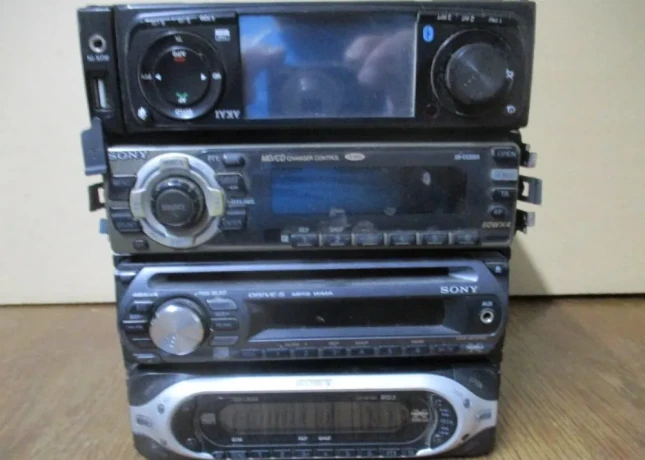 akai-a-sony-autoradia-big-0