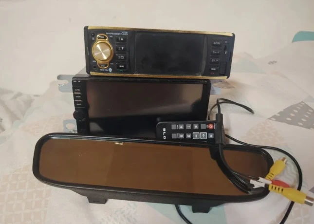 mam-na-predaj-radio-do-auta-big-2