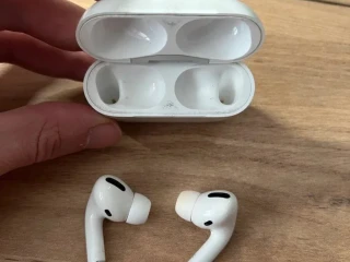 apple-airpods-pro