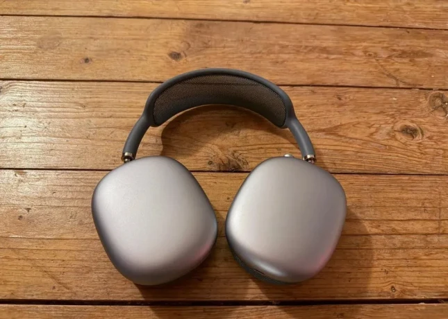 airpods-max-usb-c-big-2