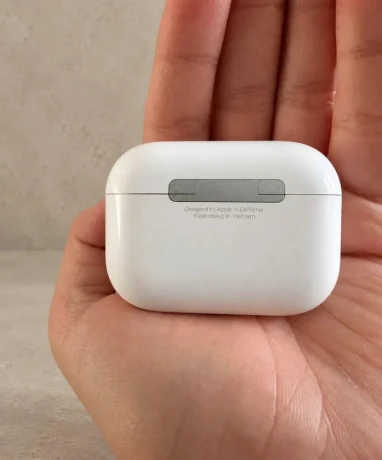 apple-airpods-pro-3-zaruka-big-2