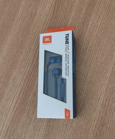 sluchadla-jbl-t110-big-1