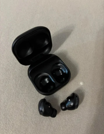 sluchadla-samsung-galaxy-buds-pro-big-2