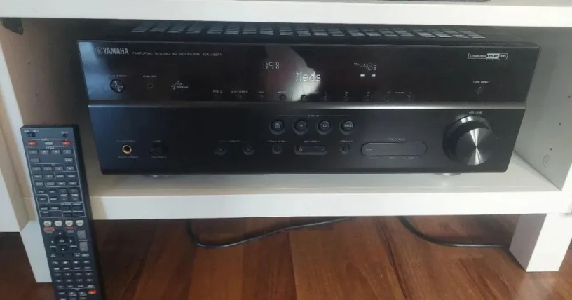 yamaha-rx-v671-receiver-big-0