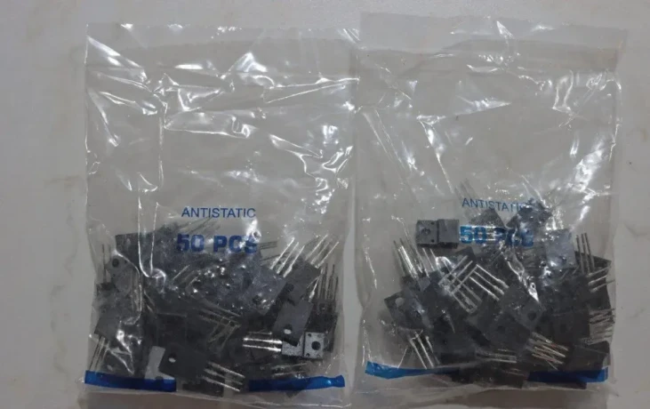 toshiba-2sa1837-2sc4793-big-0