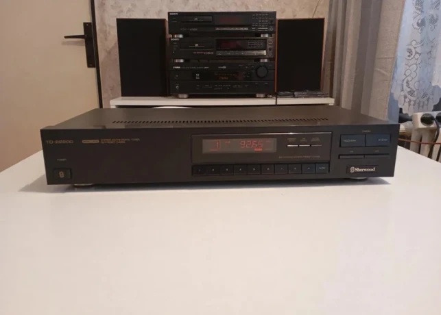 tuner-sherwood-td-2220d-big-0