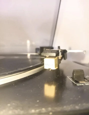 predam-gramofon-sony-ps-lx45-big-1