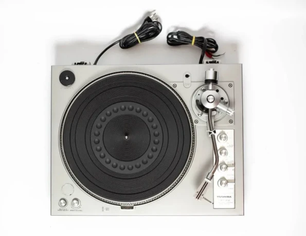 toshiba-sr-f335-big-3