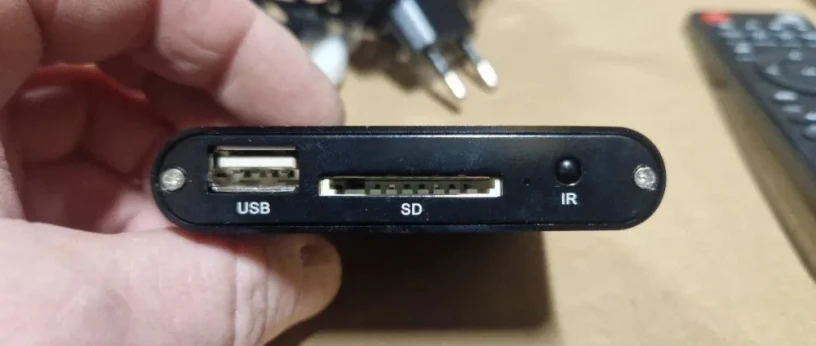mini-hd-prehravac-big-1