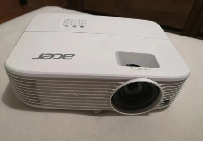 projektor-acer-big-0