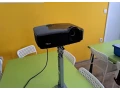 projektor-optoma-premietacie-platno-small-1
