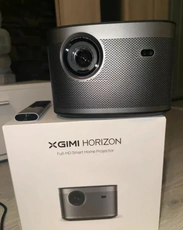 full-hd-smart-projektor-xgimi-horizon-big-0