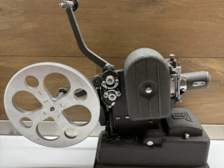 starozitna-premietacka-meopta-atas-kd5a-1950